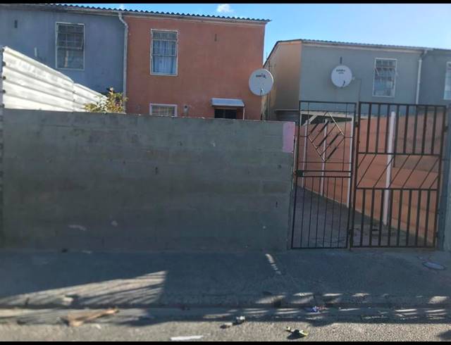 3 BEDROOM HOUSE FOR SALE IN MITCHELLS PLAIN CENTRAL